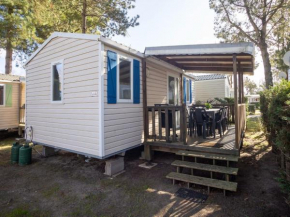 Inviting bungalow in Saint Jean de Monts with terrace, Saint-Jean-De-Monts